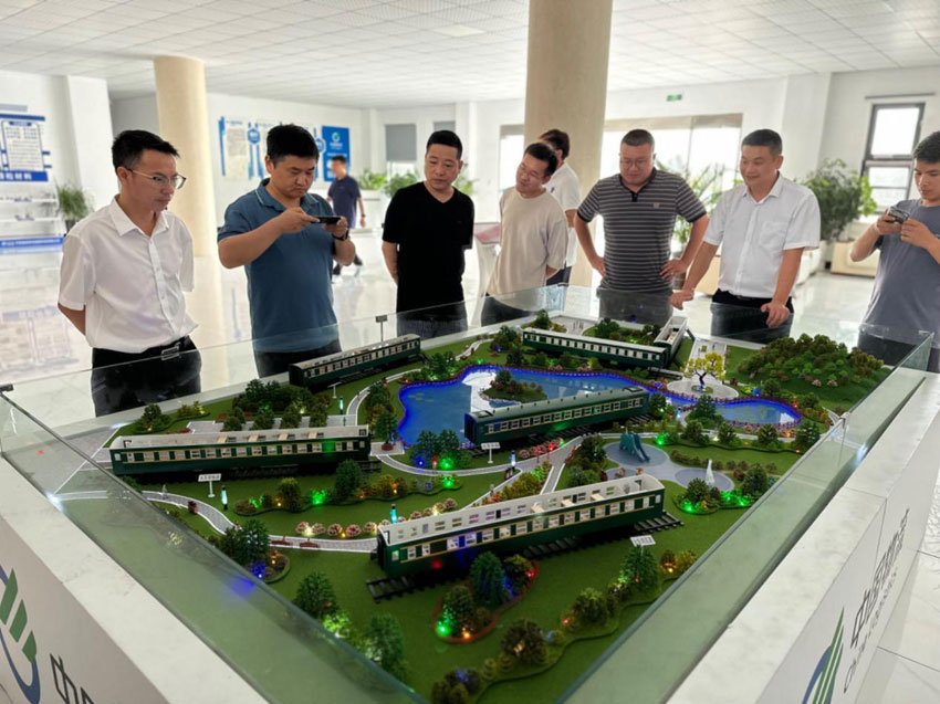 携手宝钢再合作 共叙未来谋发展——华东公司客车个性化装饰业务再获新订单